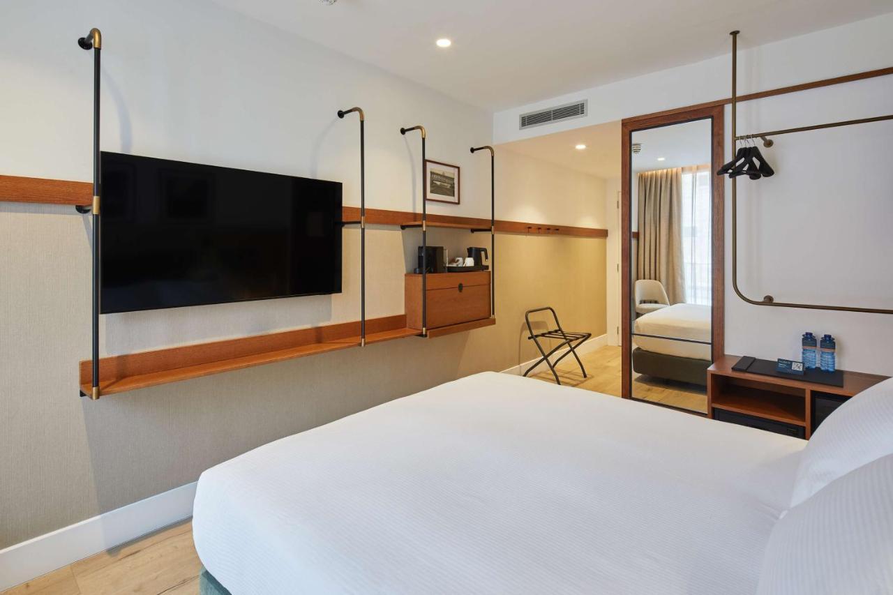 Via Sants Hotel Barcelona, Tapestry Collection By Hilton Exteriér fotografie