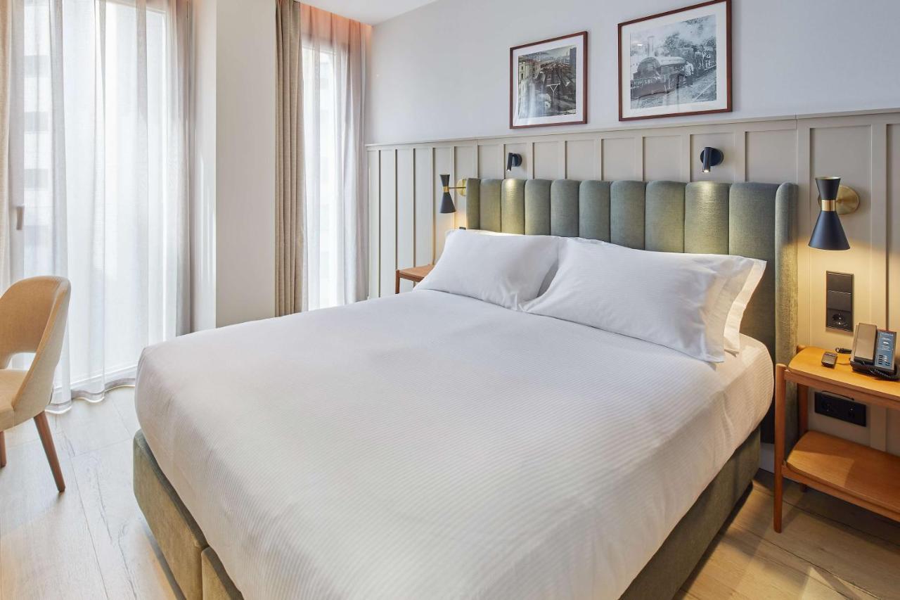 Via Sants Hotel Barcelona, Tapestry Collection By Hilton Exteriér fotografie